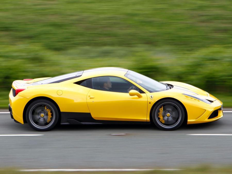 Ferrari 458 Speciale 2014 года  (UK) (фото 8 из 11)